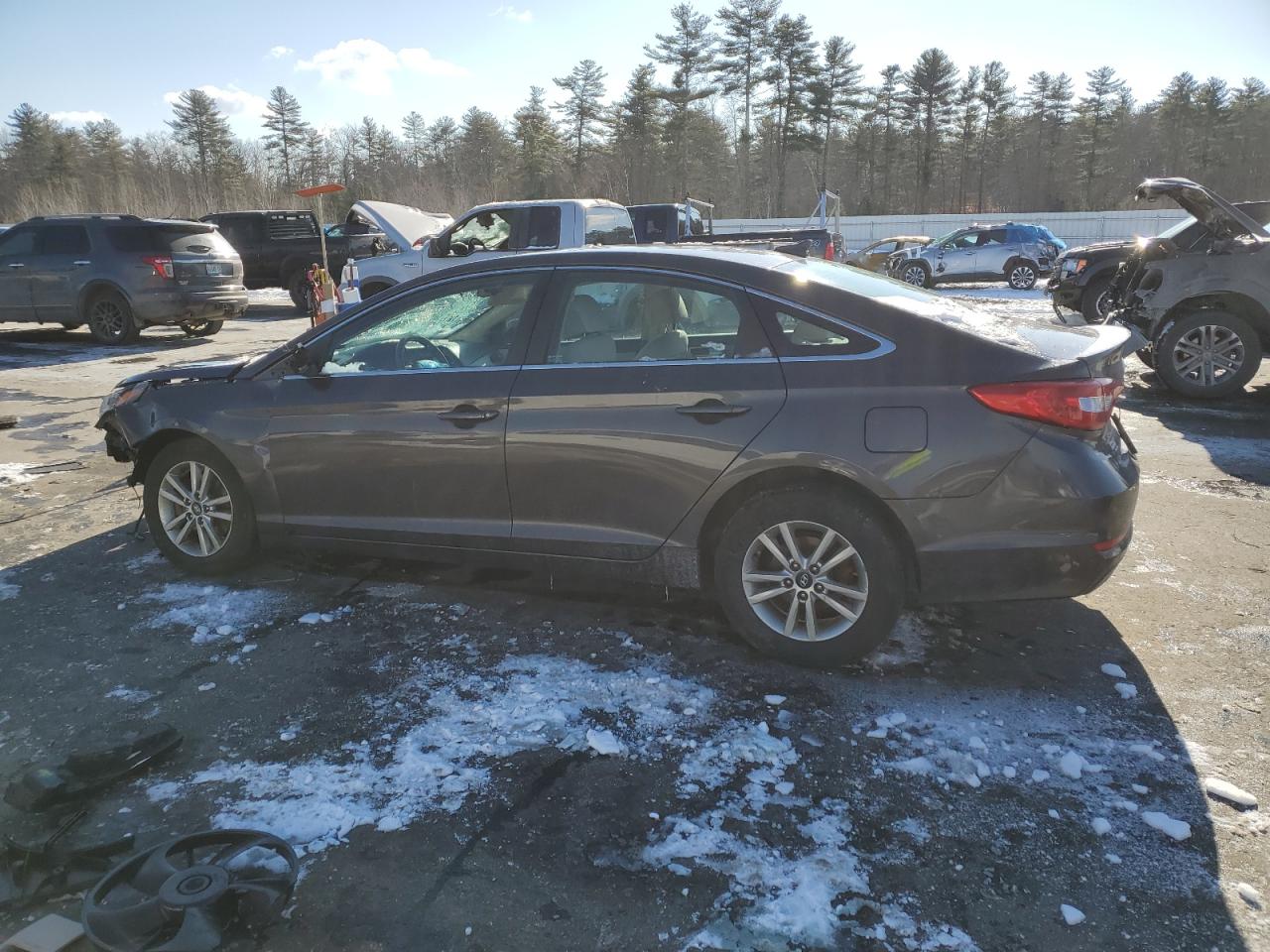 2015 Hyundai Sonata - Image 2