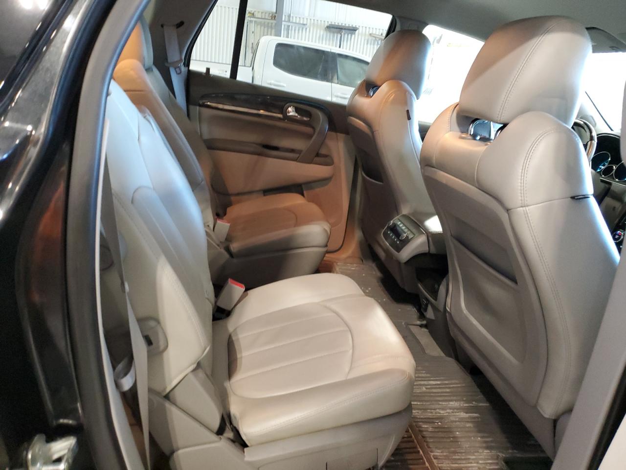 2015 Buick Enclave - Image 11