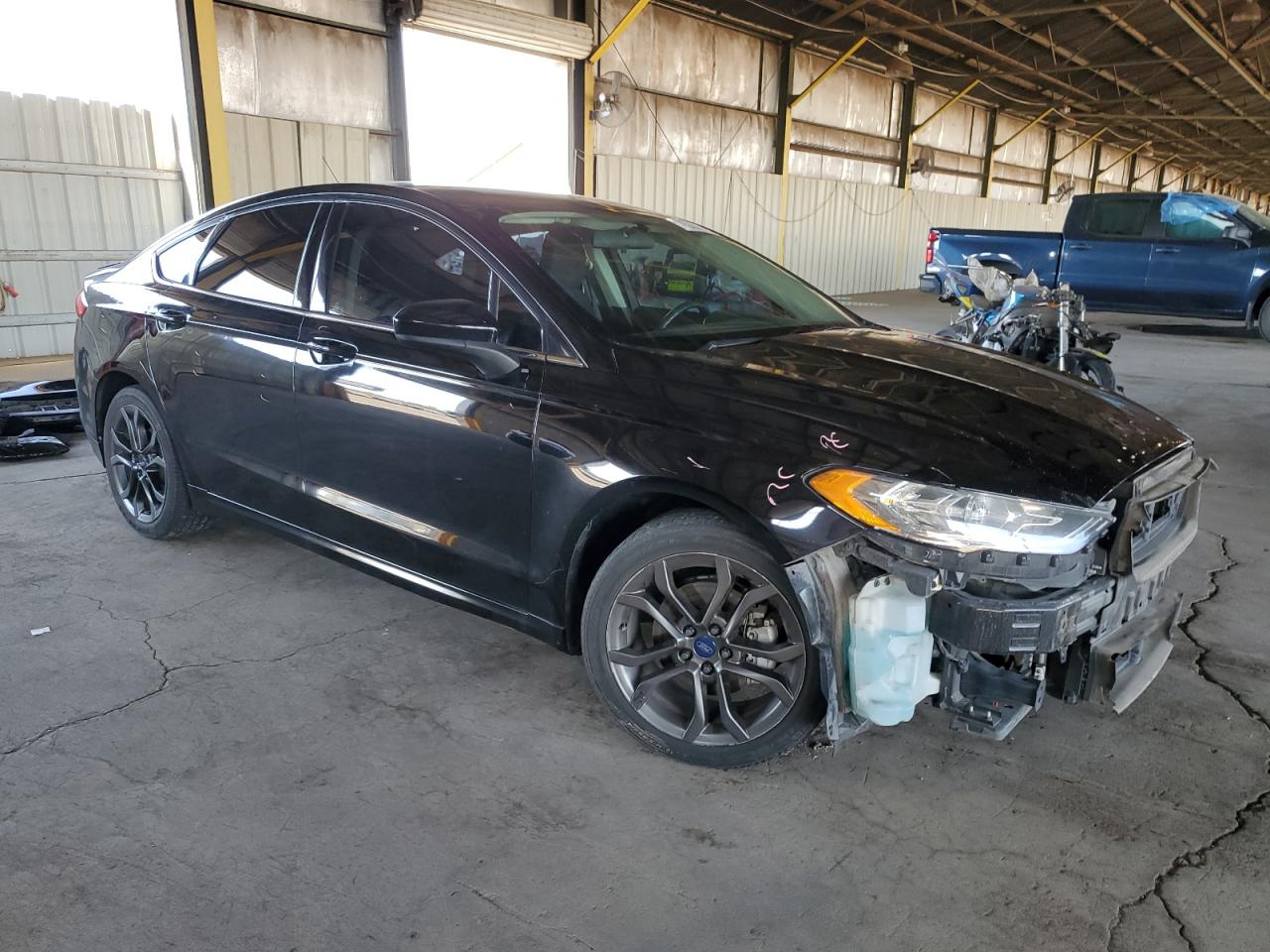 VIN 3FA6P0G72JR187564 2018 FORD FUSION no.4