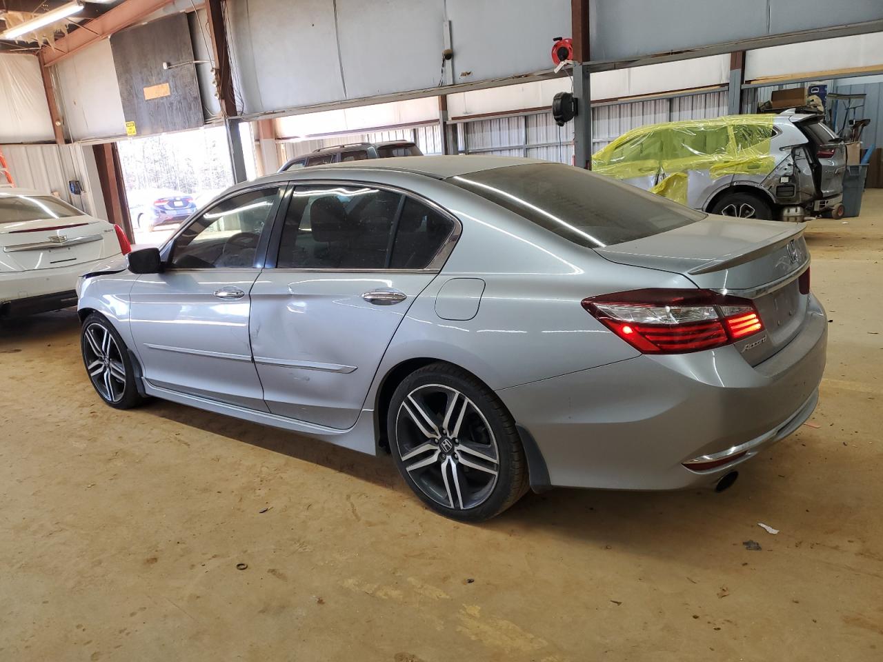 2017 Honda Accord - Image 2