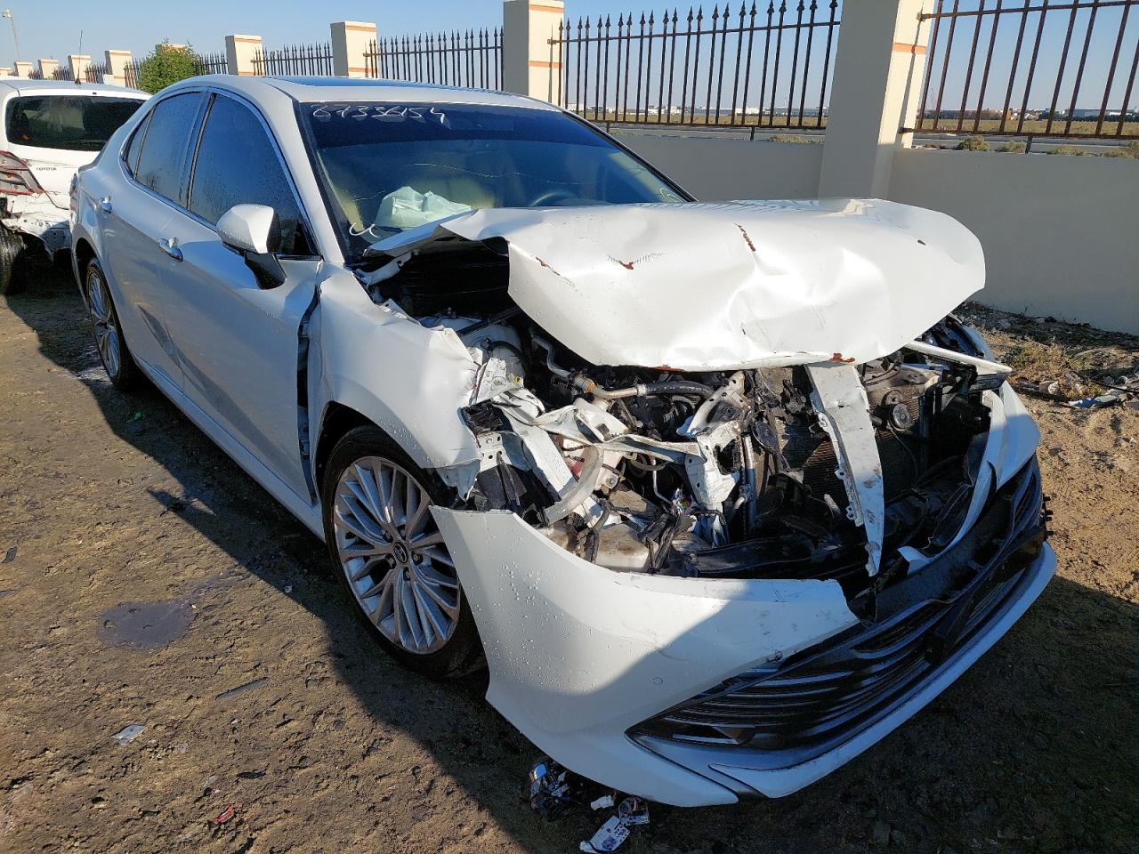 JTNBZ4HK6J3000348 - 2018 Toyota Camry L - #87336154