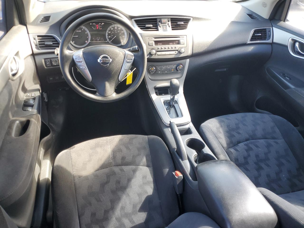 2013 Nissan Sentra - Image 8