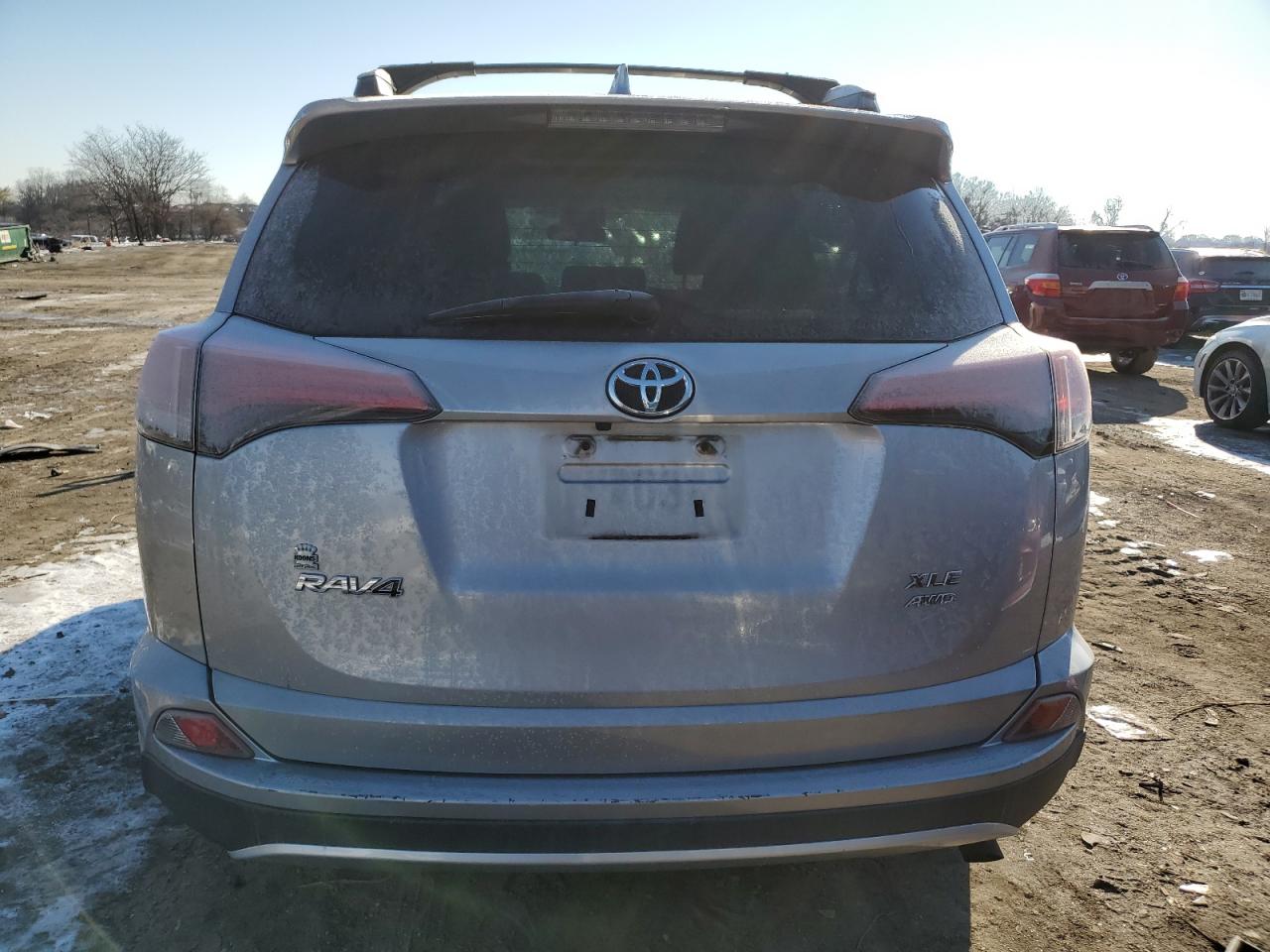 2016 Toyota RAV 4 - Image 6