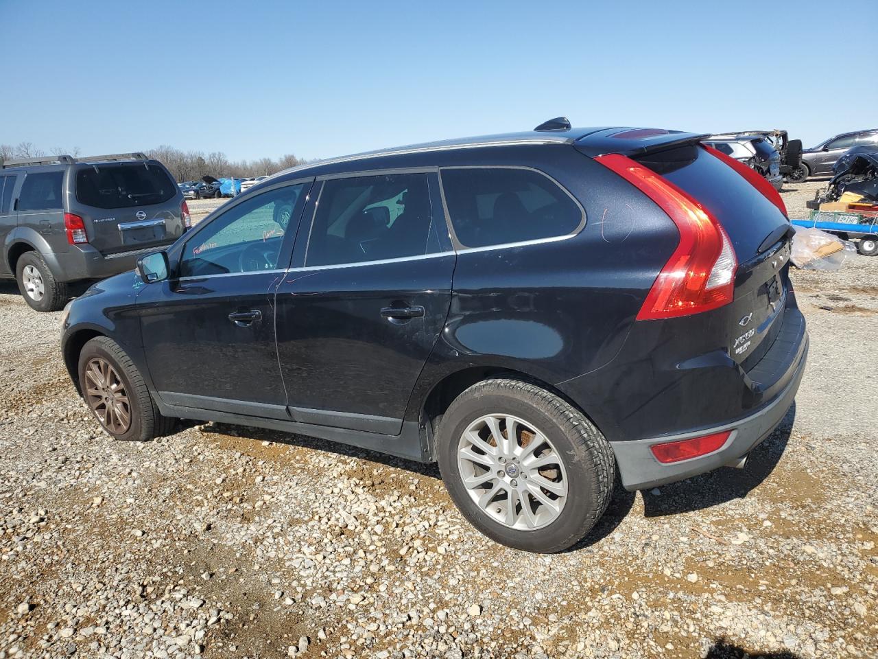 2010 Volvo XC60 - Image 2