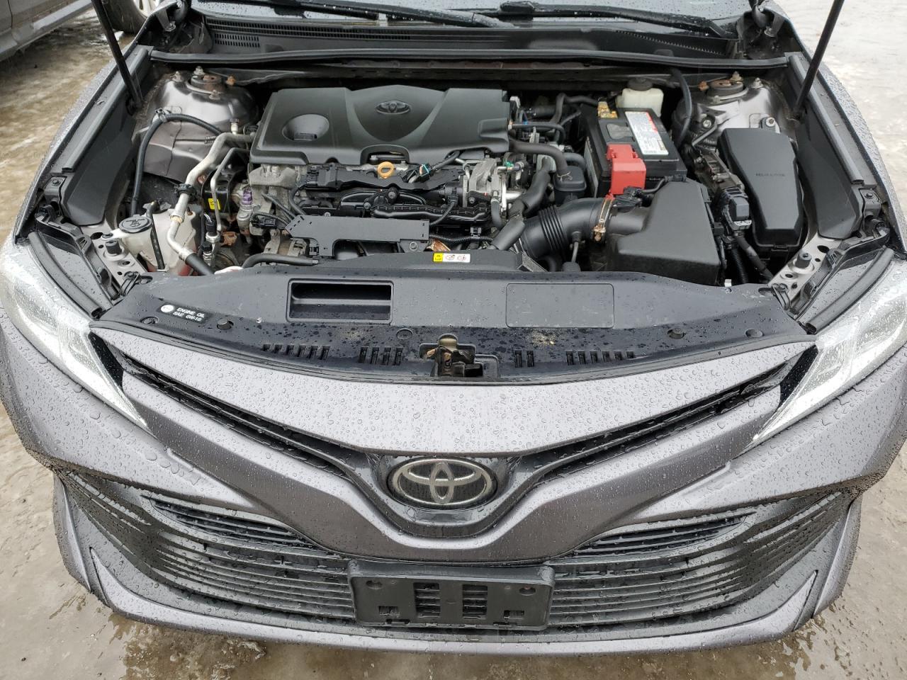 2018 Toyota Camry - Image 11