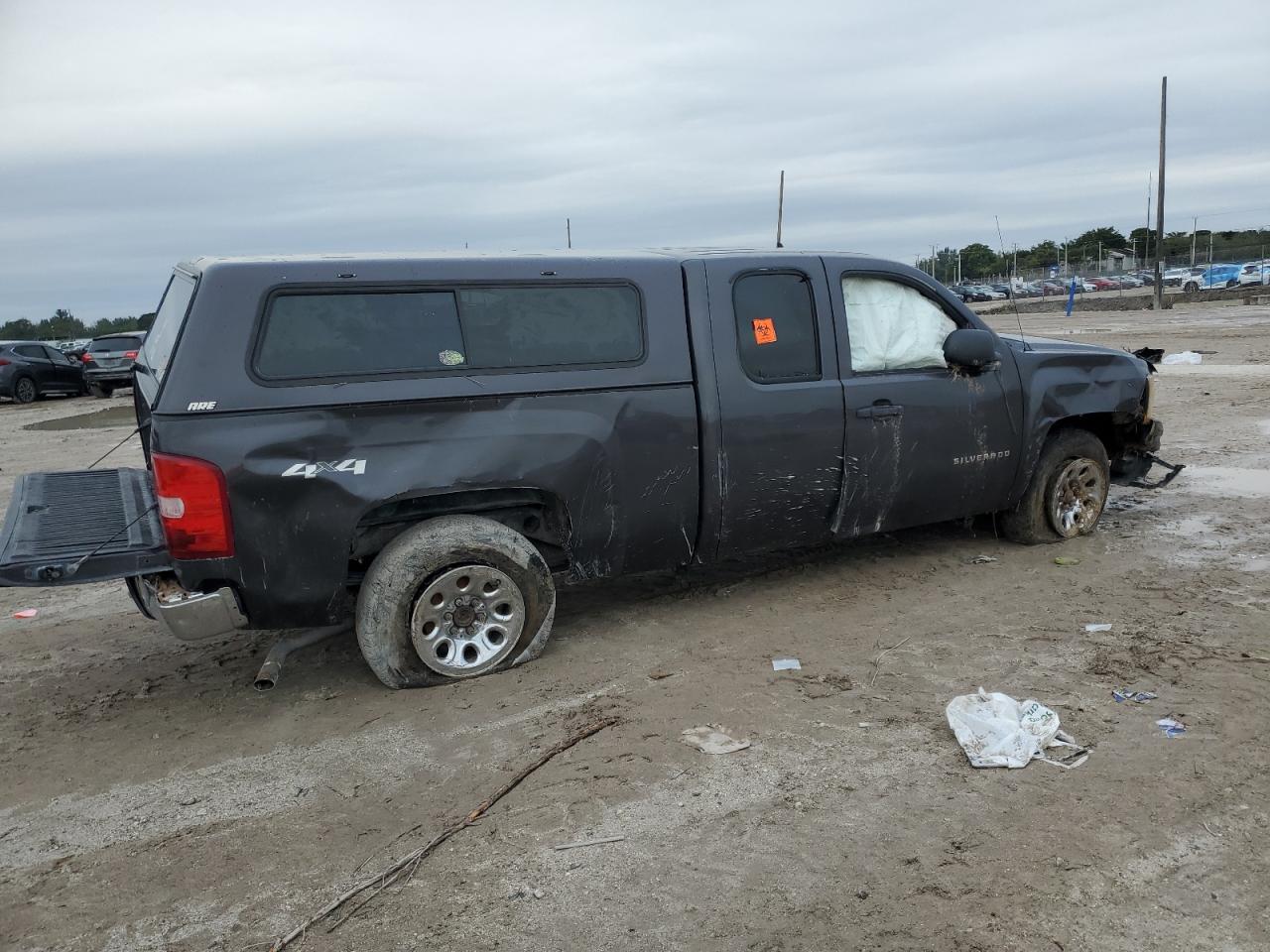 2010 Chevrolet Silverado - Image 3