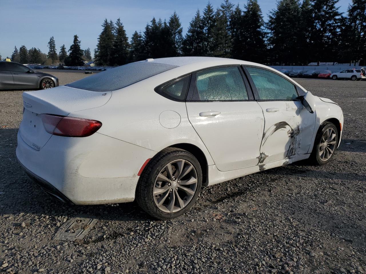2015 Chrysler 200 - Image 3