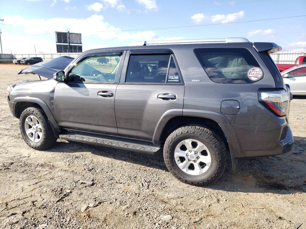2016 Toyota 4Runner - Image 2