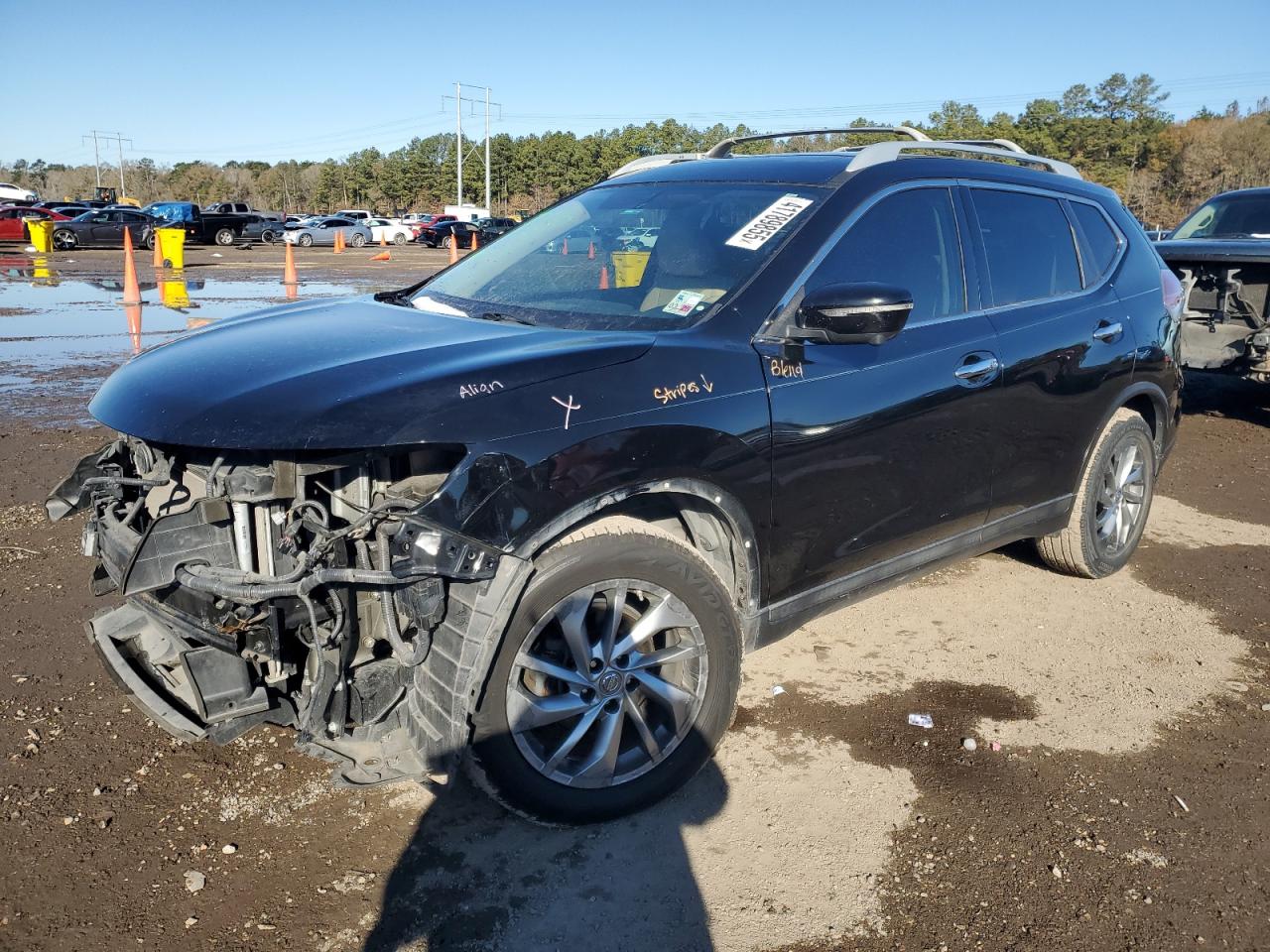 2015 Nissan Rogue - Image 1