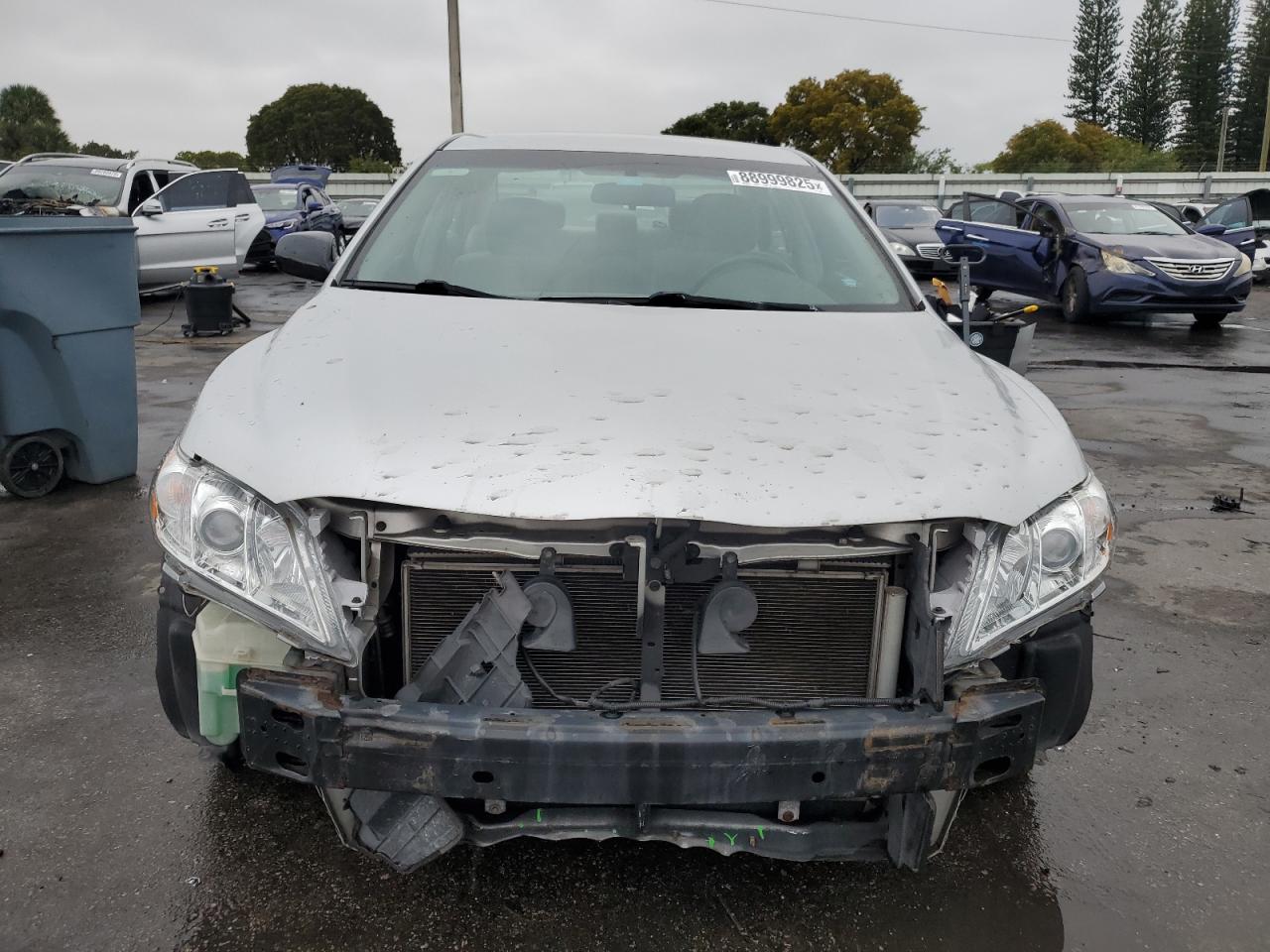 2009 Toyota Camry - Image 5