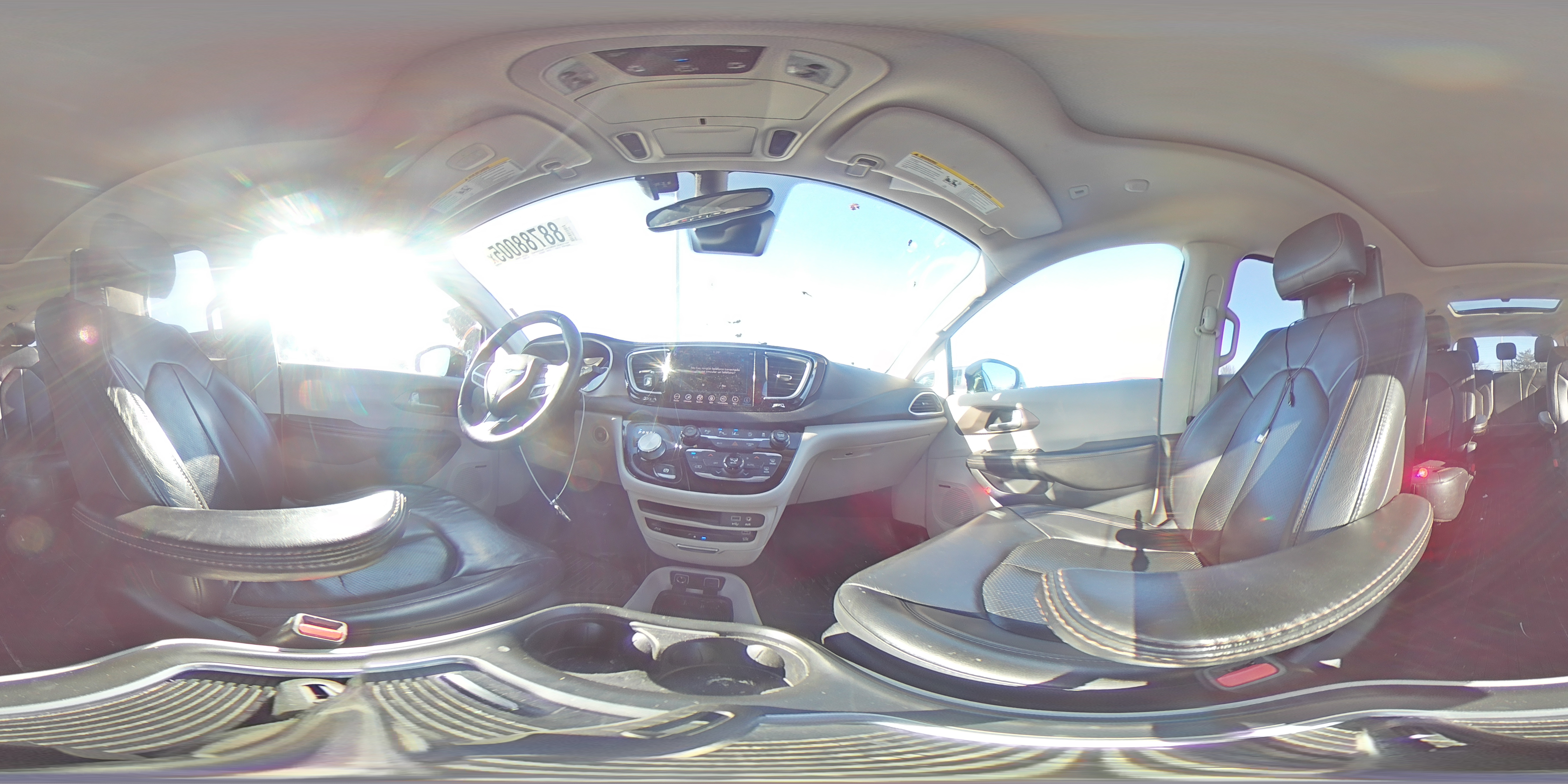 2018 Chrysler Pacifica - Image 14