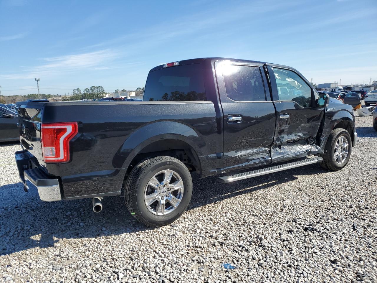 2015 Ford F-150 - Image 3