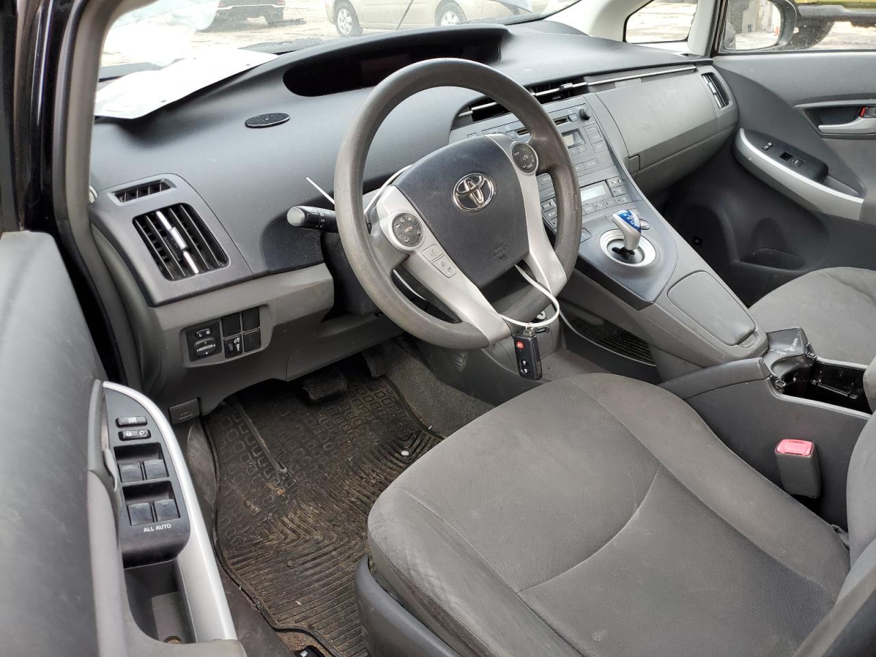 2010 Toyota Prius - Image 8