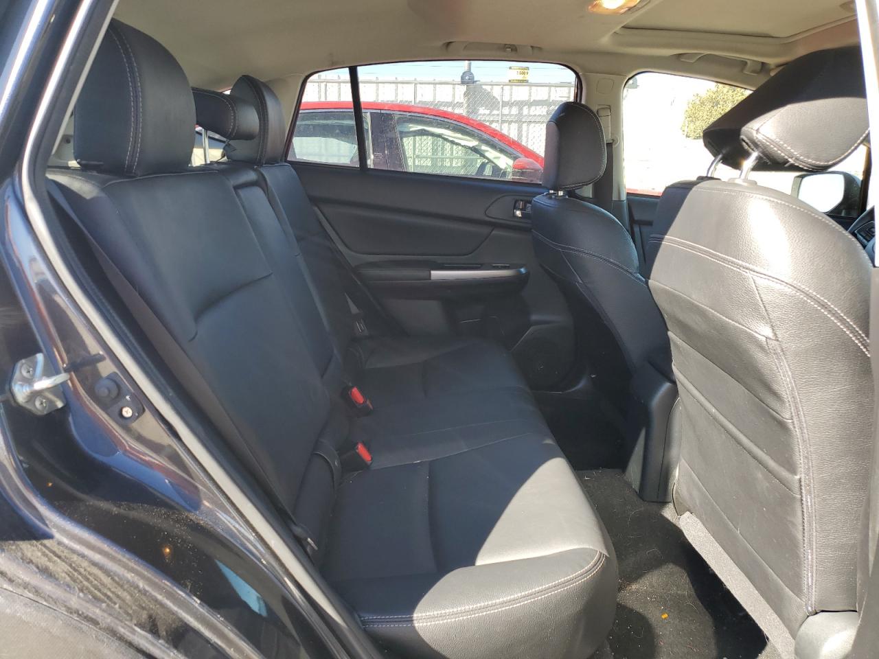 2015 Subaru XV - Image 11