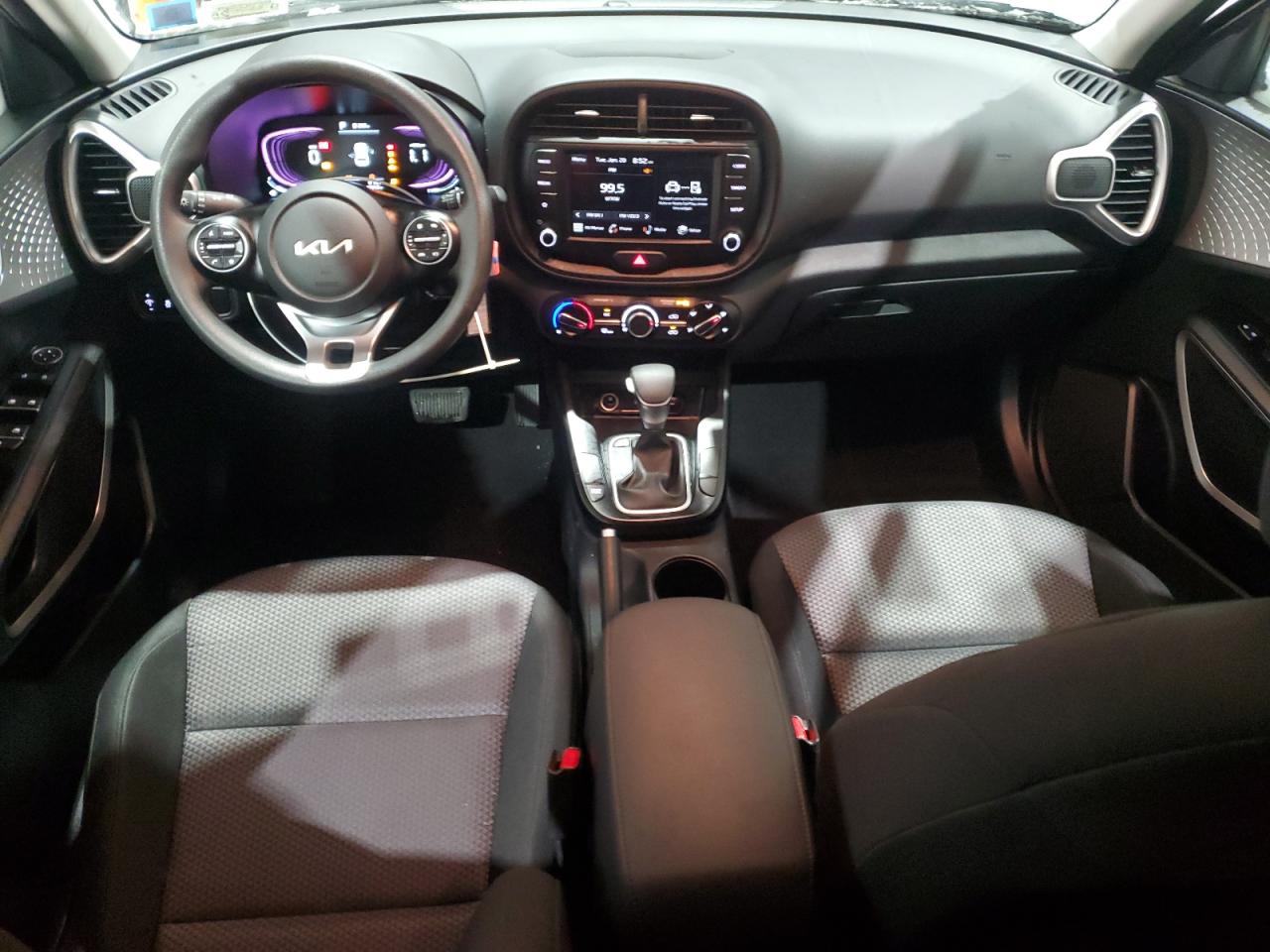 2024 Kia Soul - Image 8
