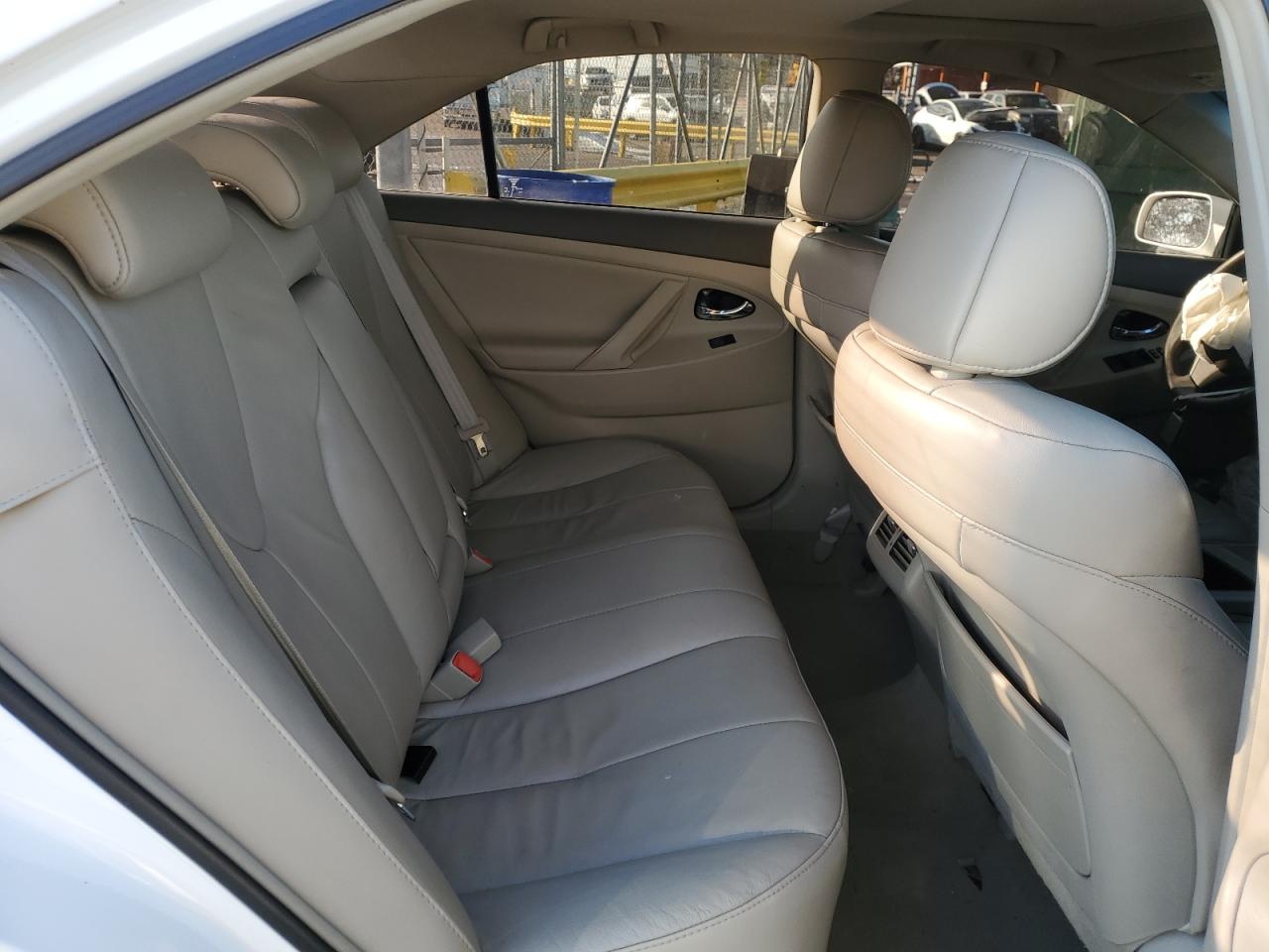 2008 Toyota Camry - Image 10