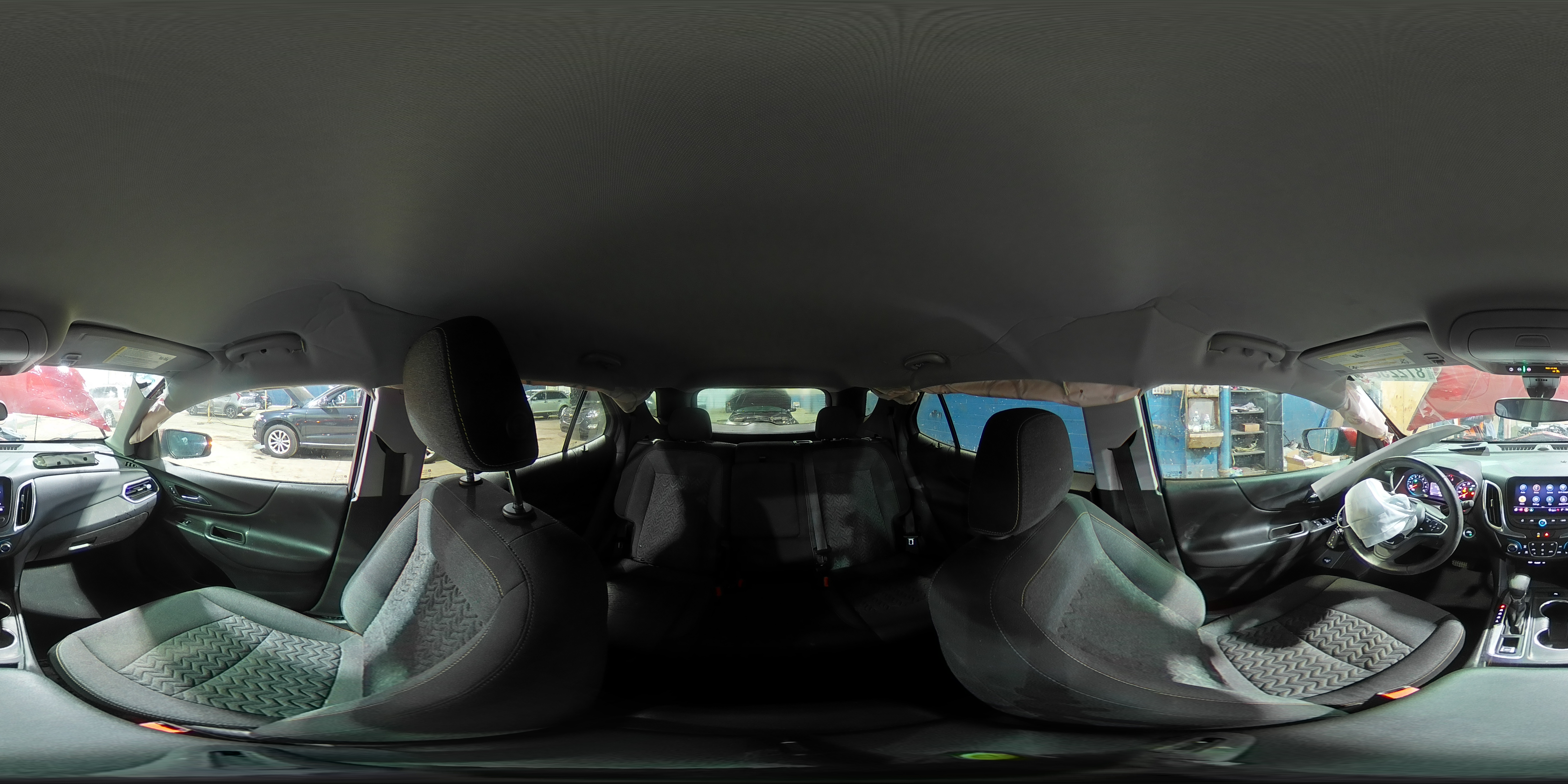 2022 Chevrolet Equinox - Image 16