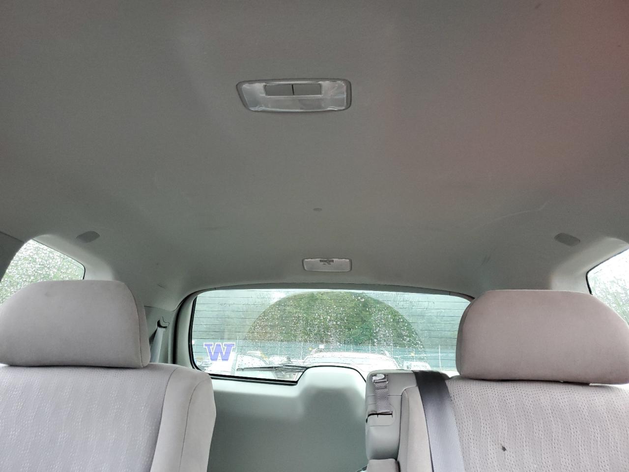 2010 Toyota Highlander - Image 10