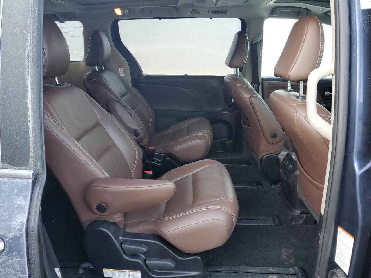 2019 Toyota Sienna - Image 11