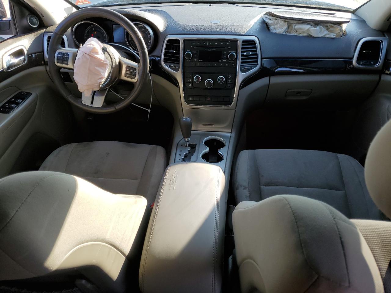 2012 Jeep Grand Cherokee - Image 8