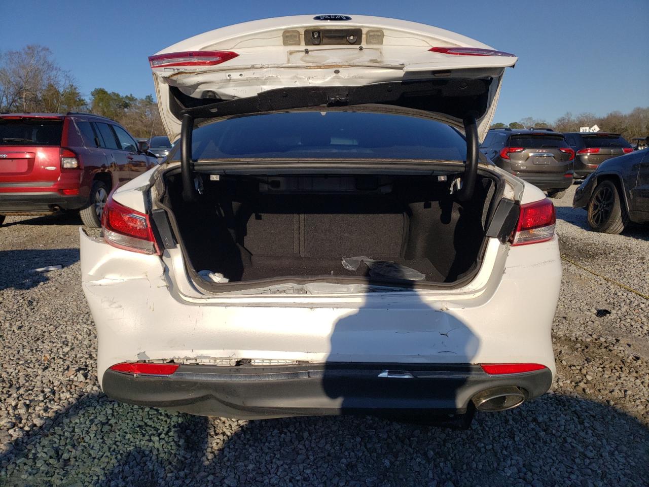 2017 Kia Optima - Image 6
