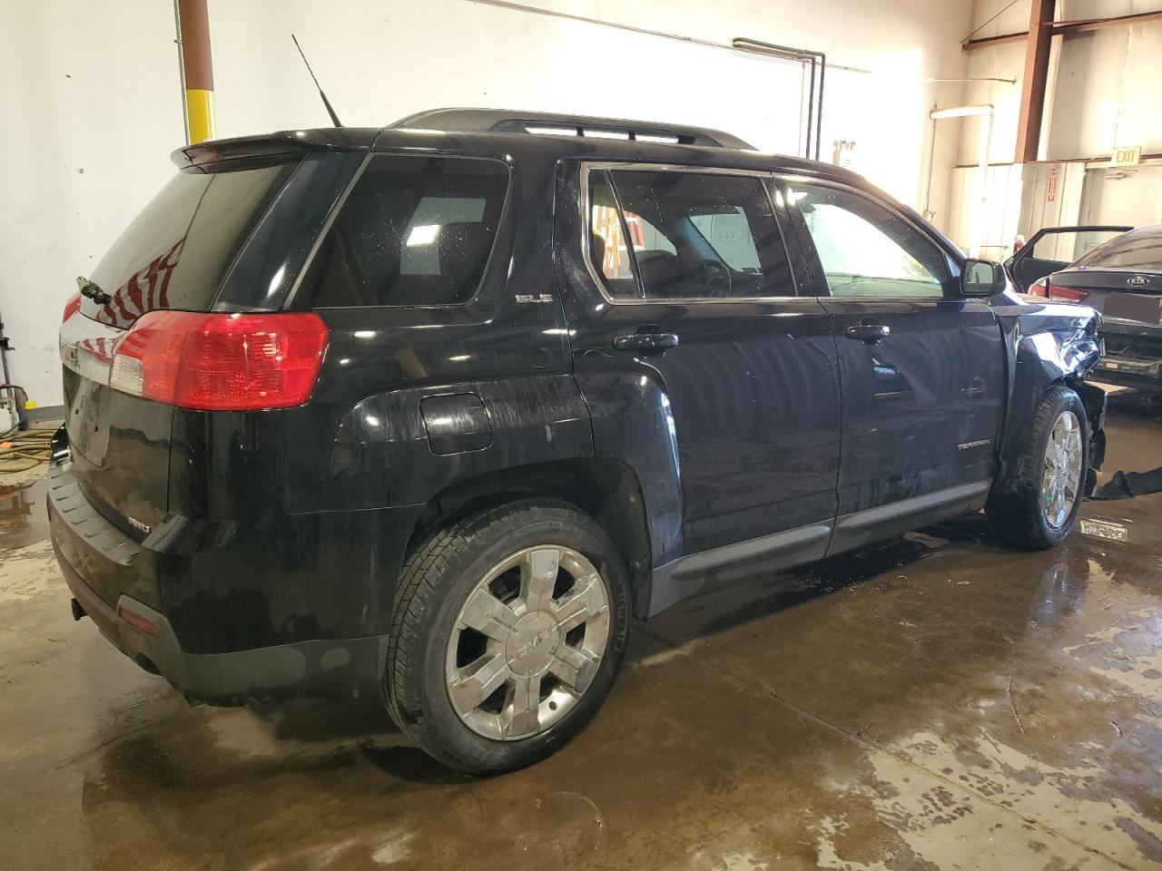 2011 GMC Terrain - Image 3