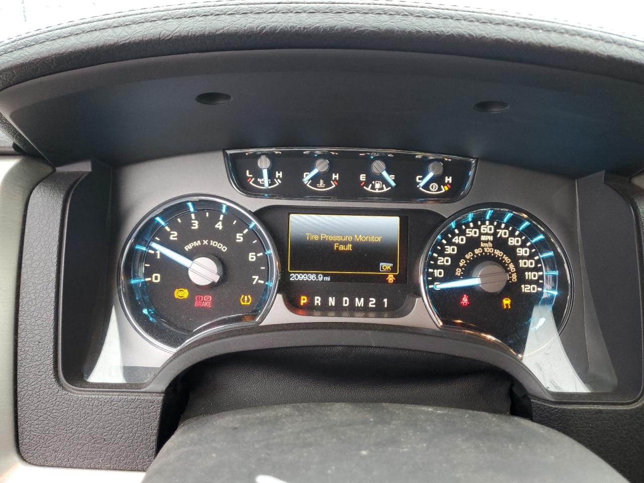 2012 Ford F-150 - Image 9