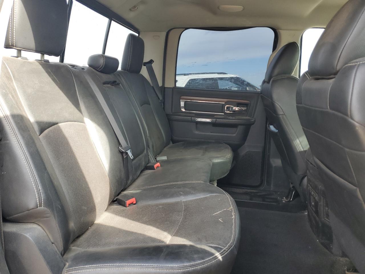 2014 RAM 1500 - Image 11