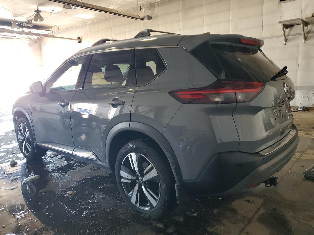 2021 Nissan Rogue - Image 2