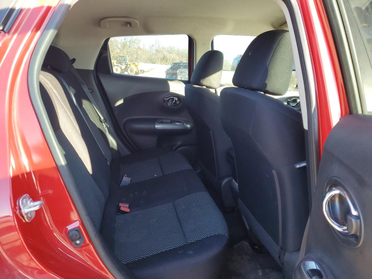 2015 Nissan Juke - Image 11