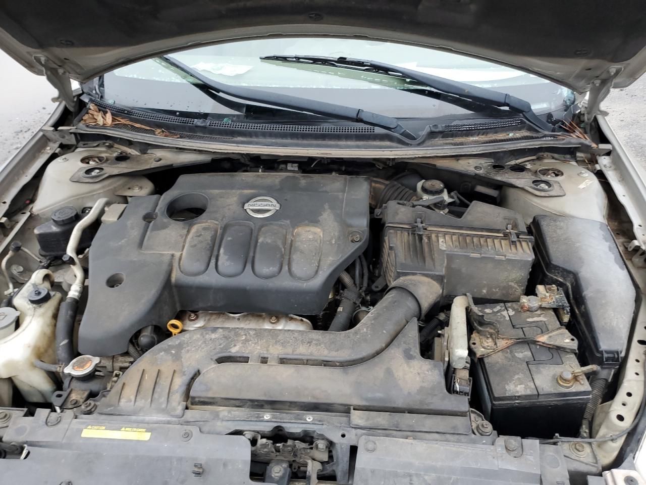 2010 Nissan Altima - Image 12