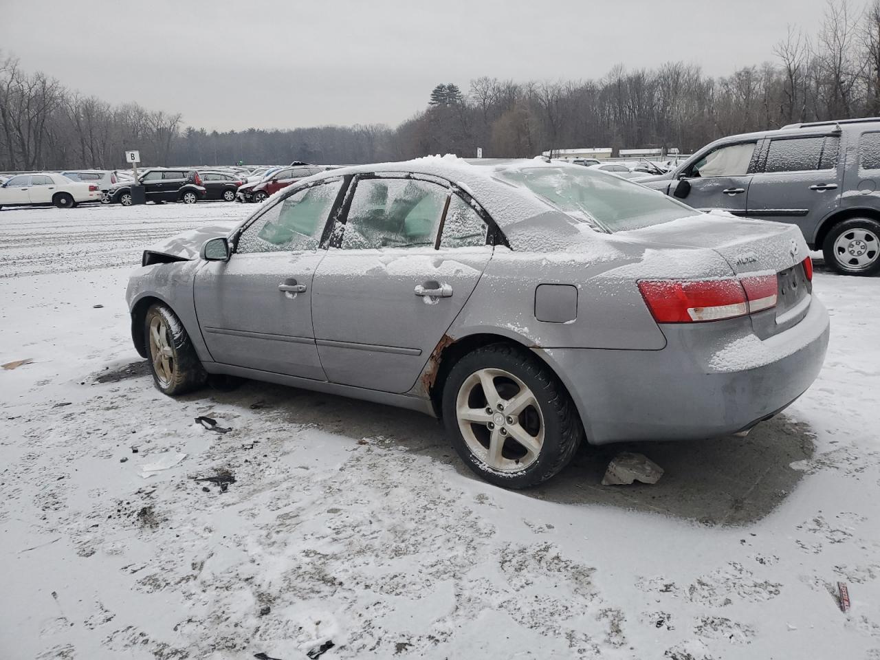 2007 Hyundai Sonata - Image 2