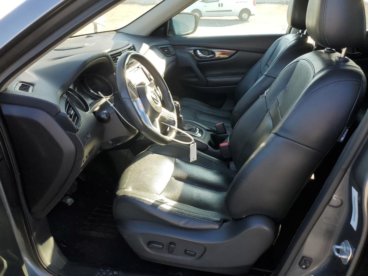 2017 Nissan Rogue - Image 7
