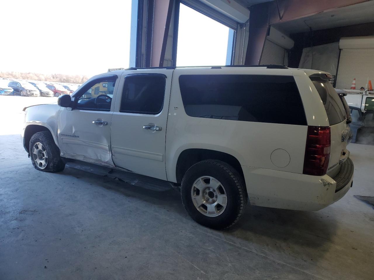 2011 Chevrolet Suburban - Image 2