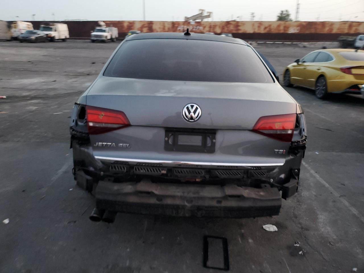 VIN 3VWL17AJ8HM399563 2017 VOLKSWAGEN JETTA no.6