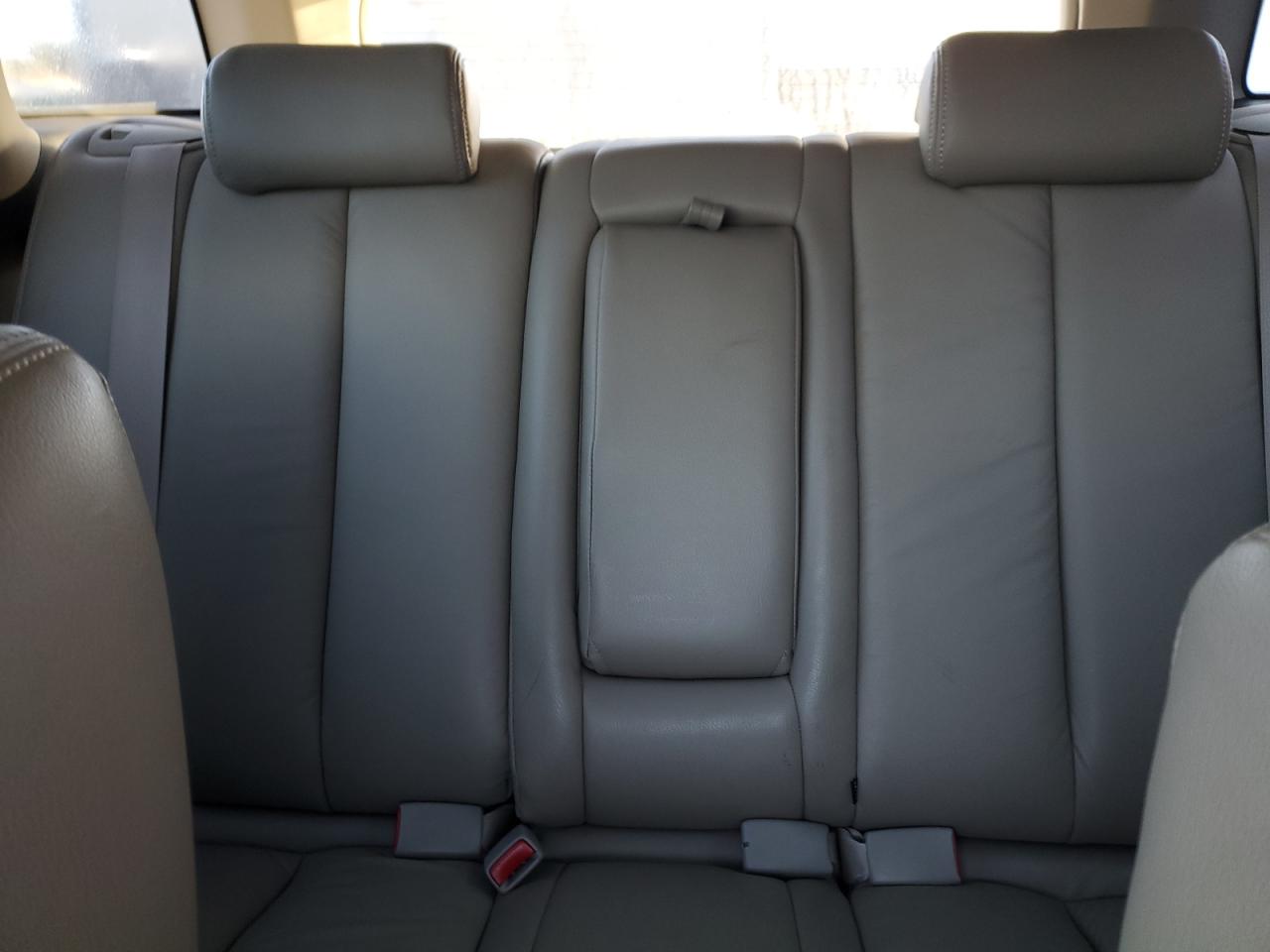 2007 Mazda CX-7 - Image 10