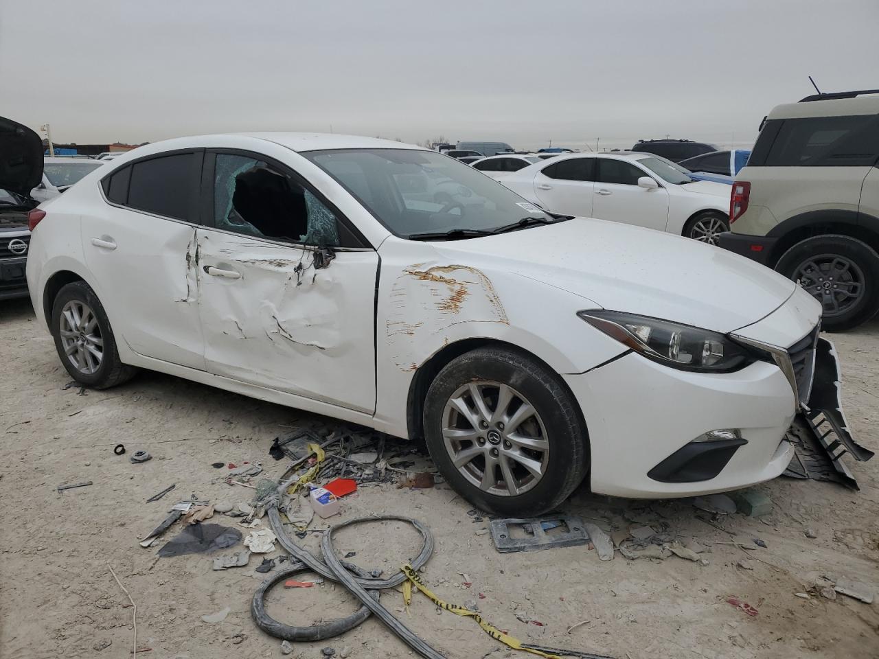 2016 Mazda 3 - Image 4