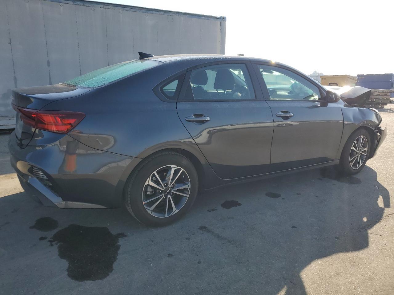 2024 Kia Forte - Image 3