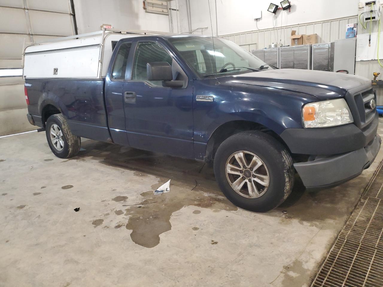 2005 Ford F-150 - Image 4