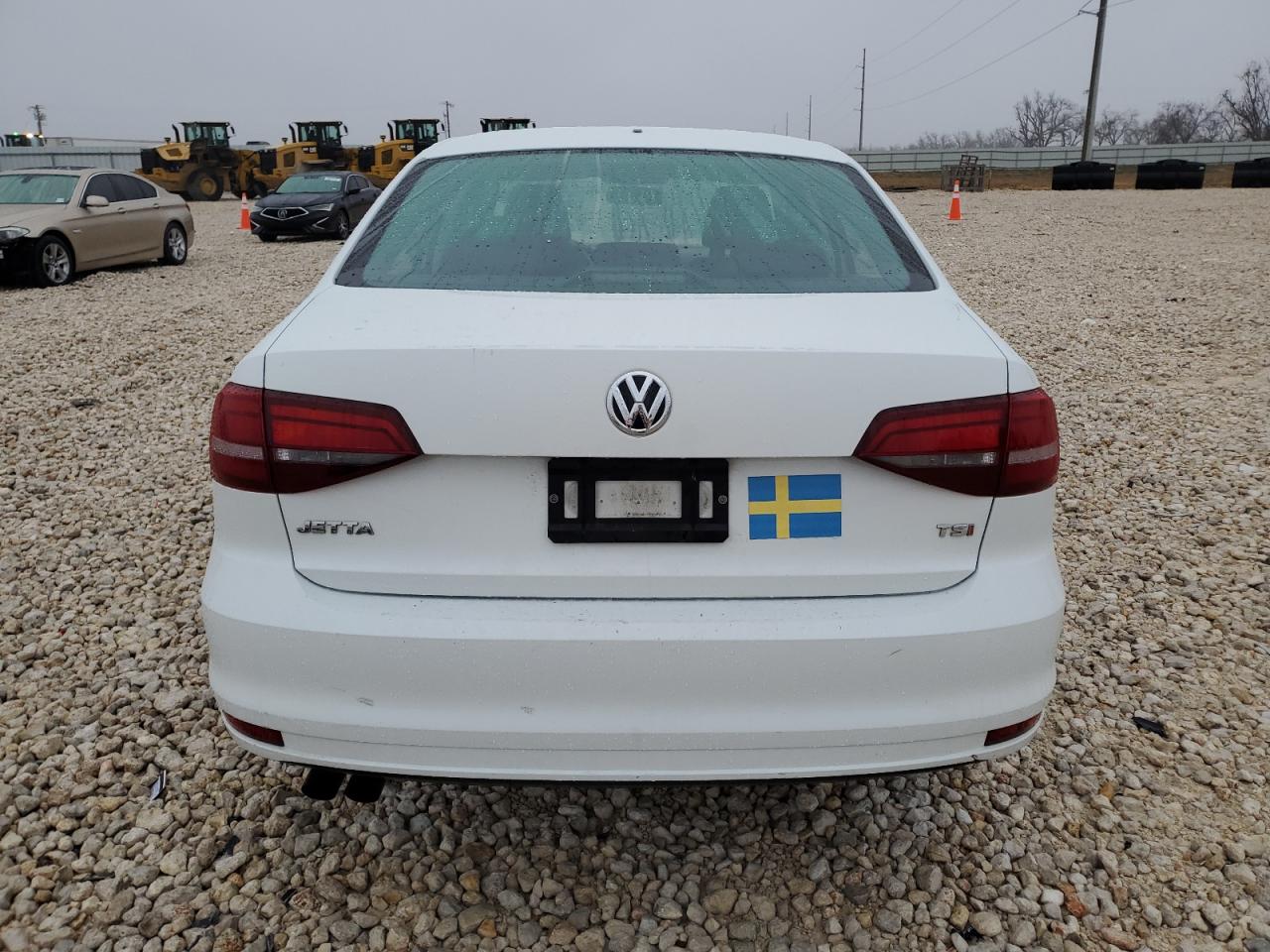 2017 Volkswagen Jetta - Image 6