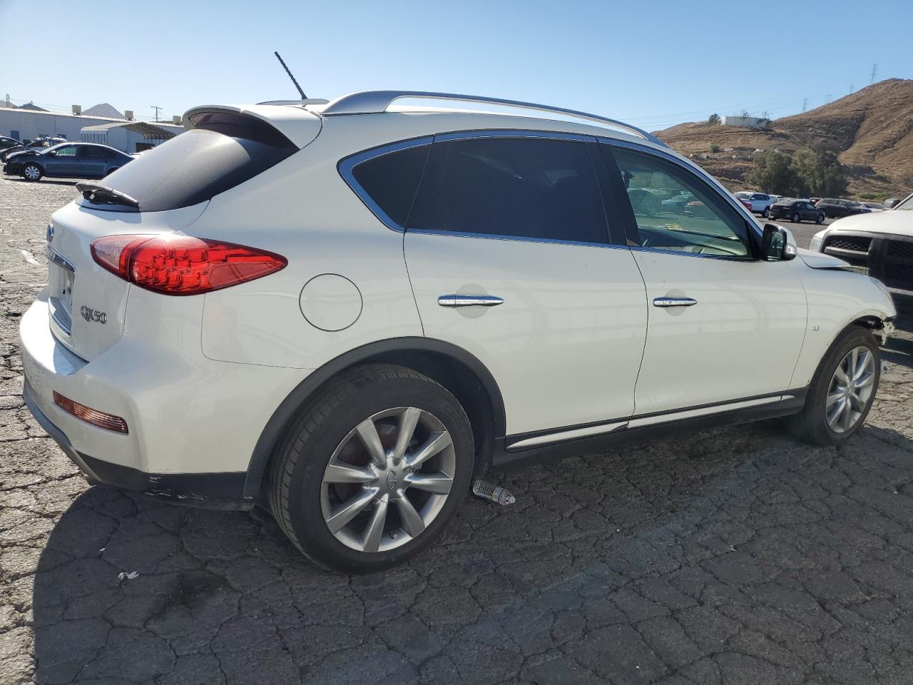 VIN JN1BJ0RP0HM383886 2017 INFINITI QX50 no.3