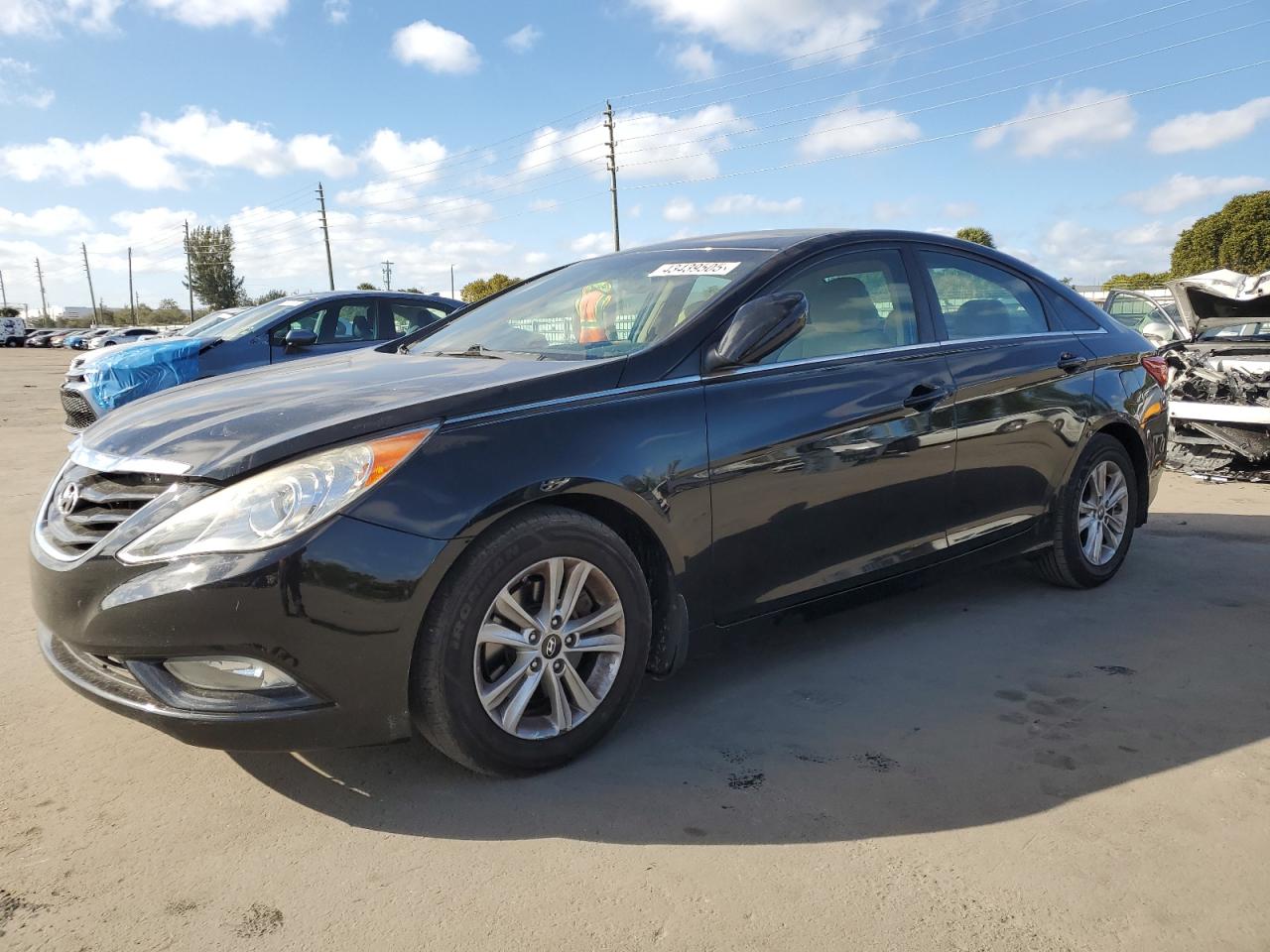 2013 Hyundai Sonata - Image 1
