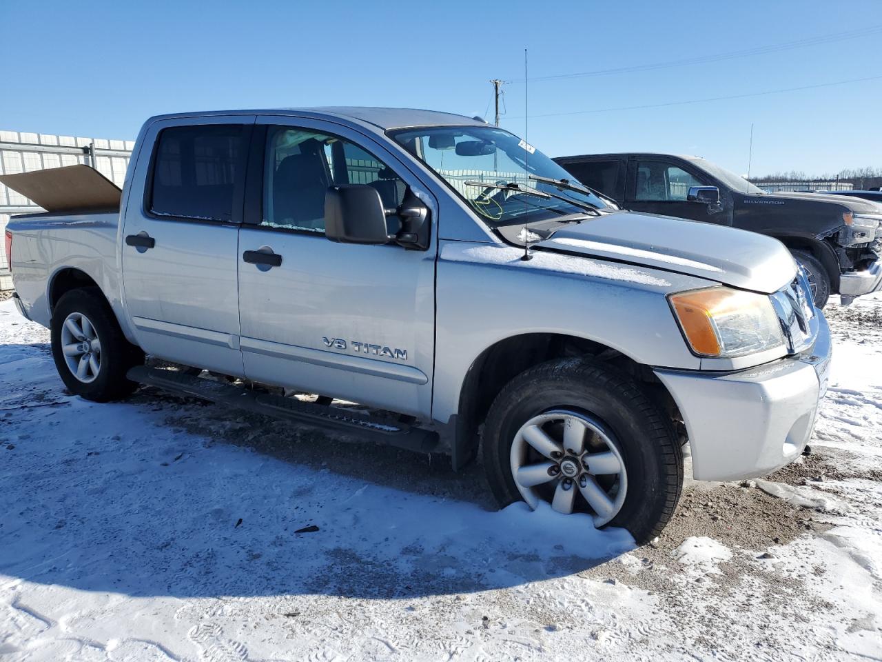 2010 Nissan Titan - Image 4