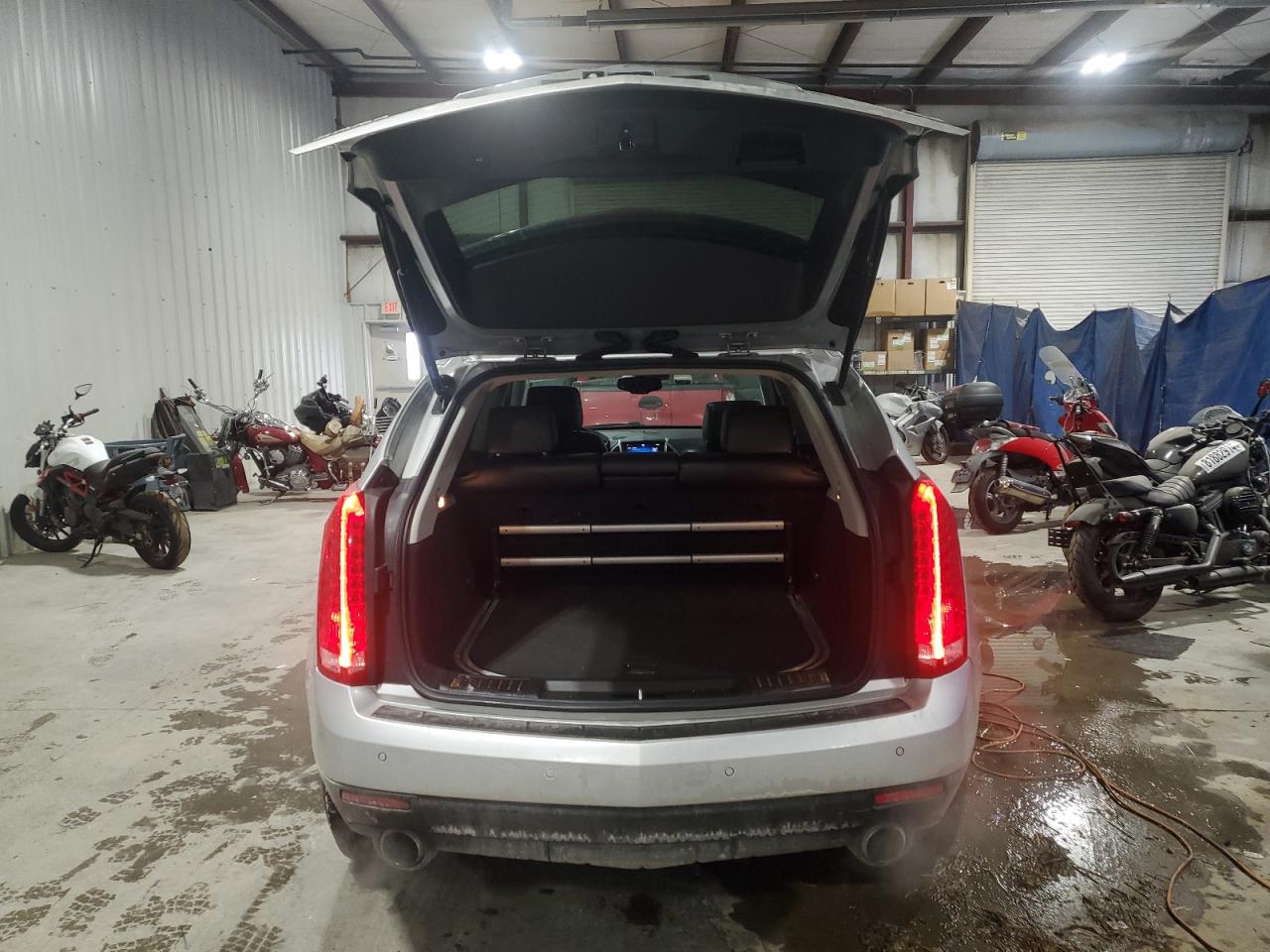2014 Cadillac SRX - Image 6