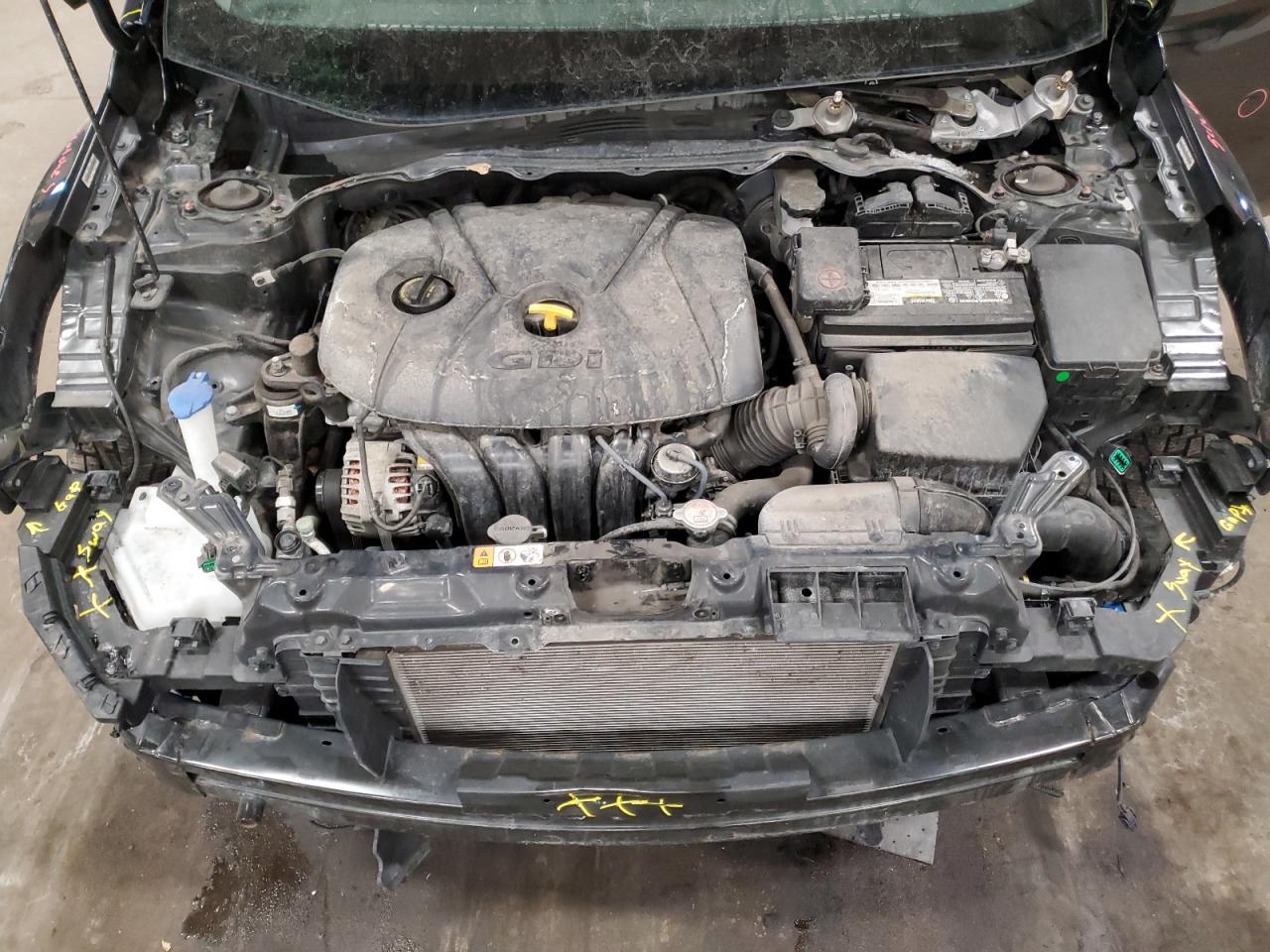 2014 Hyundai Elantra - Image 13