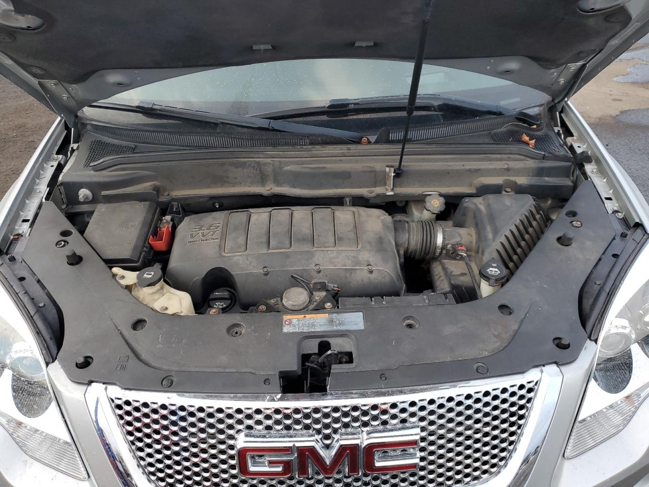 2012 GMC Acadia - Image 12
