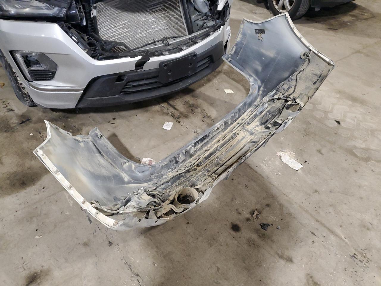 2015 Ford Edge - Image 13