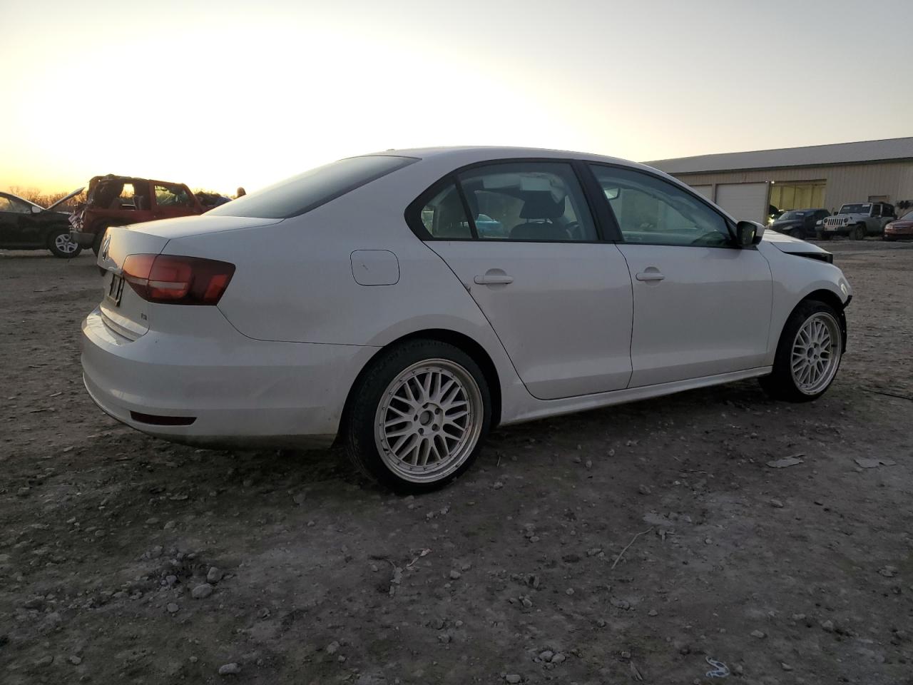 2018 Volkswagen Jetta - Image 3
