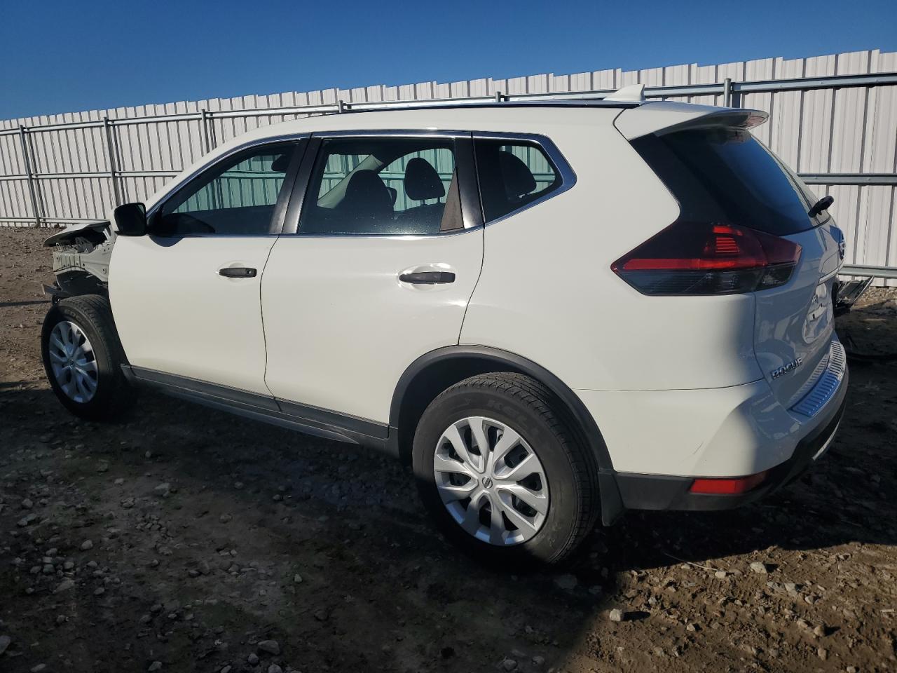 2020 Nissan Rogue - Image 2