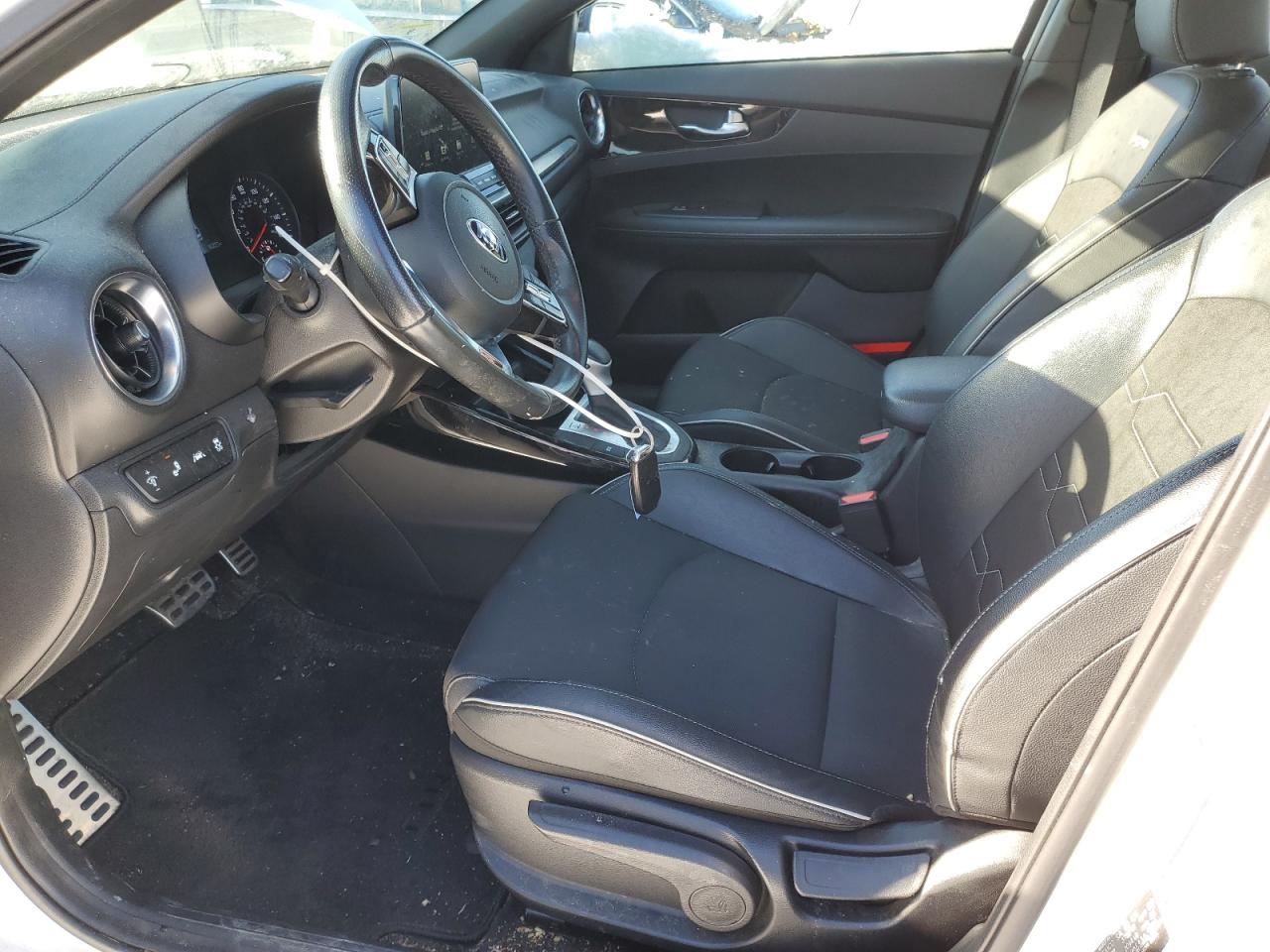 2021 Kia Forte - Image 7